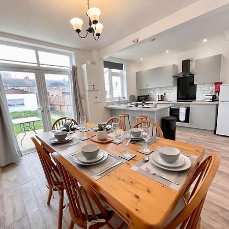 Portsmouth 3 Bedroom Getaway, Sleeps 6 Exteriör bild