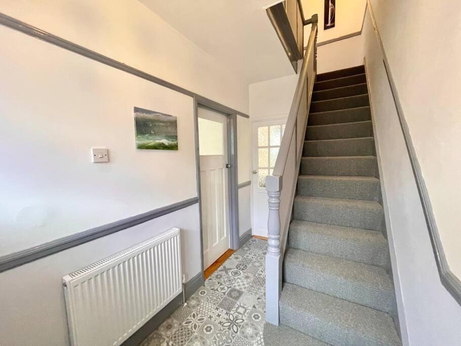 Portsmouth 3 Bedroom Getaway, Sleeps 6 Exteriör bild