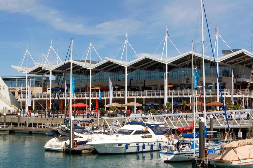 Portsmouth 3 Bedroom Getaway, Sleeps 6 Exteriör bild